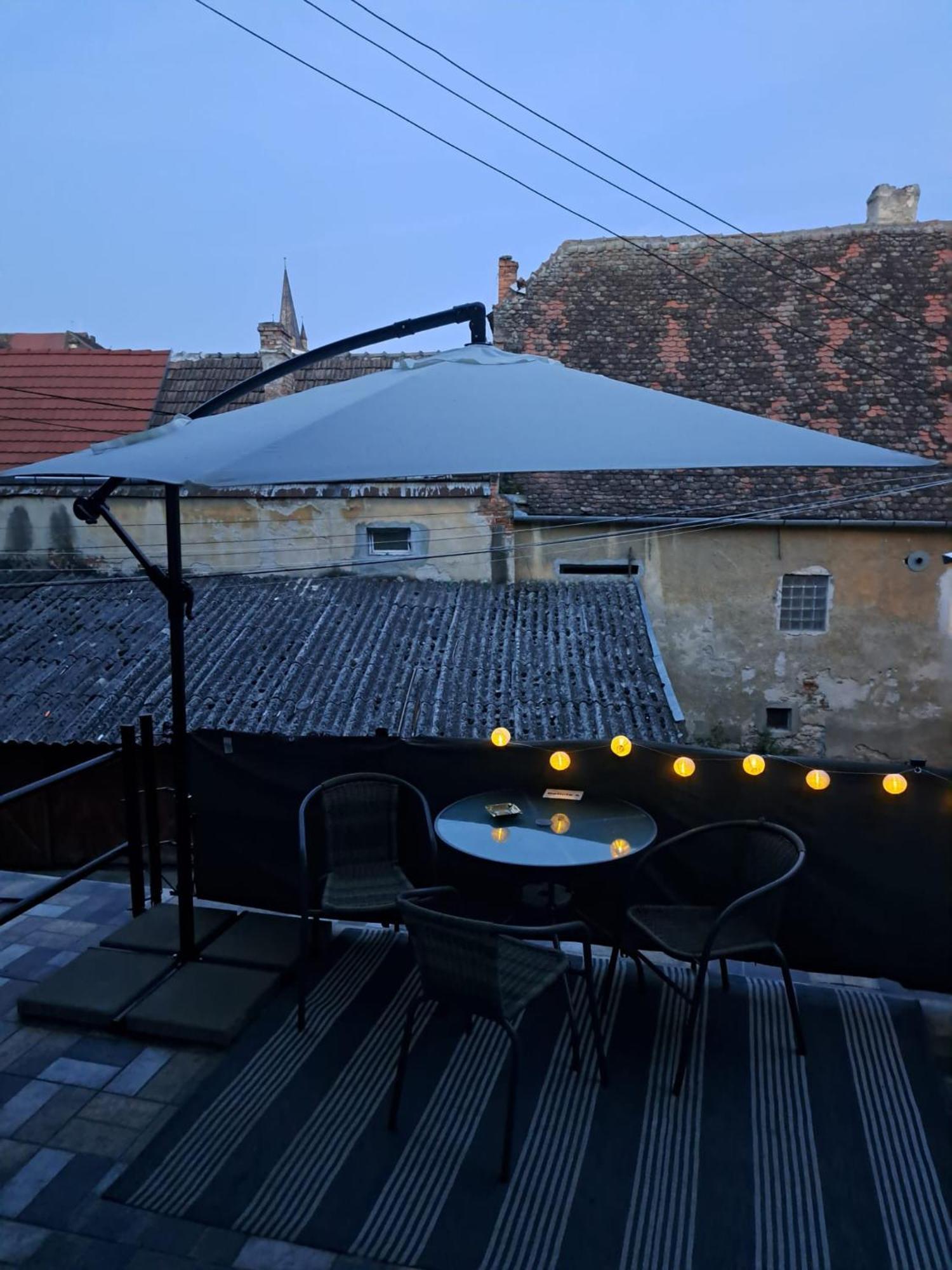 Free Garage In The Center-Delicia 4 Studio! Sibiu Exterior photo